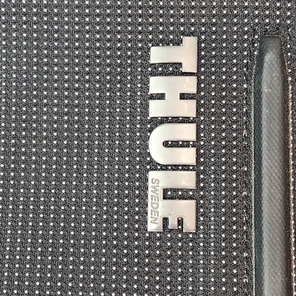 Thule Crossover 2 Laptop Bag 15.6 Black Briefcase RFID SafeZone Shoulder Bag